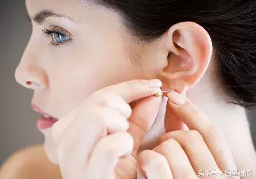 戴耳钉后耳洞怎么保养,戴耳钉的注意事项