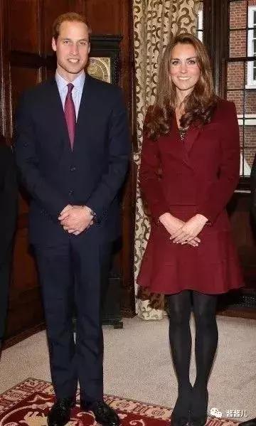 肉*袜丝**穿上土？黑*袜丝**恶趣味？北鼻你没买对~