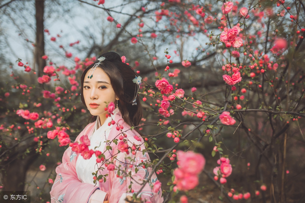 10首菩萨蛮,韦庄菩萨蛮五首全集