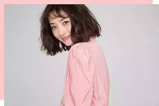 短发发型像微整形,40岁的瘦脸减龄发型短发