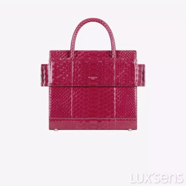 纪梵希包包鞋子哪个国家买最便宜,想买纪梵希口红不知道买哪款