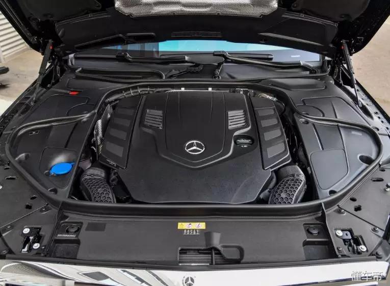 迈巴赫s560顶级版,迈巴赫s560多少钱一辆