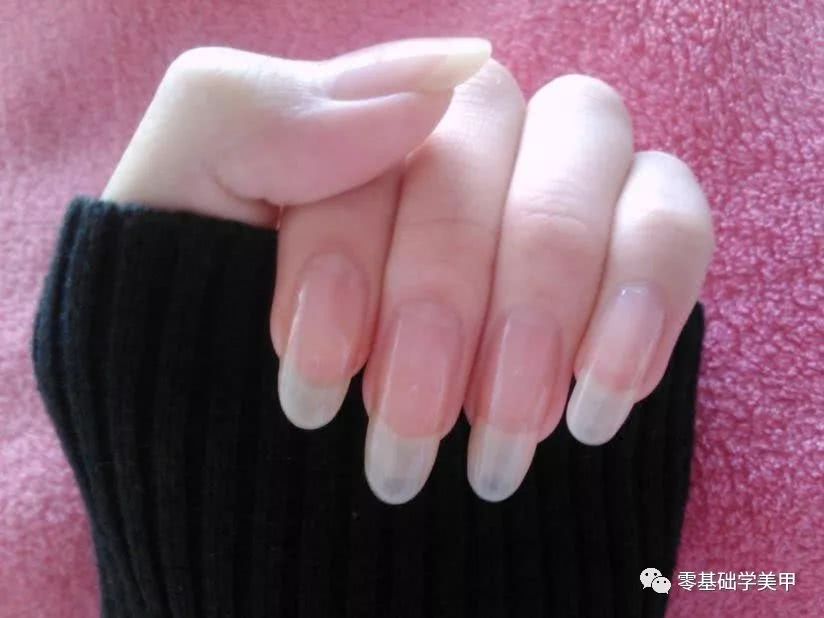 甲面过宽不贴甲片怎么美甲,甲面小的人适合什么形状的美甲