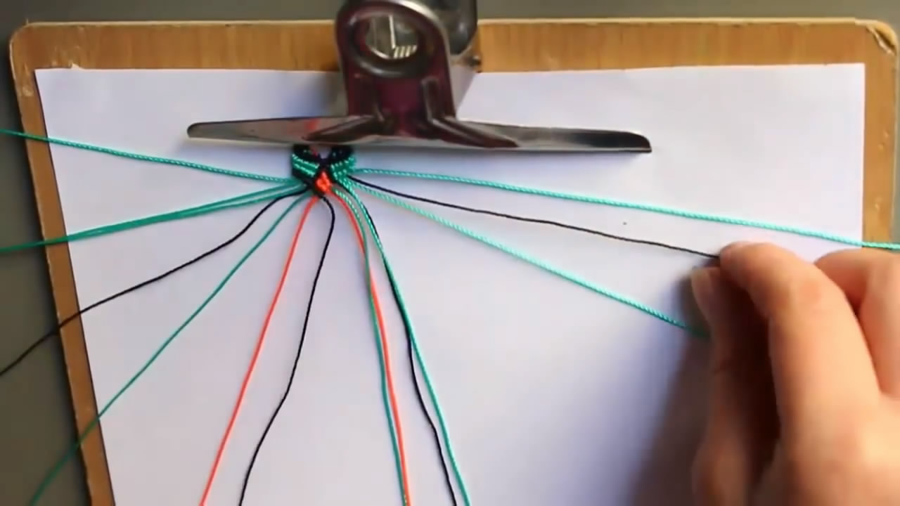 银珠子手链编织女款2022年新款,72号玉线手链简单编织方法大全