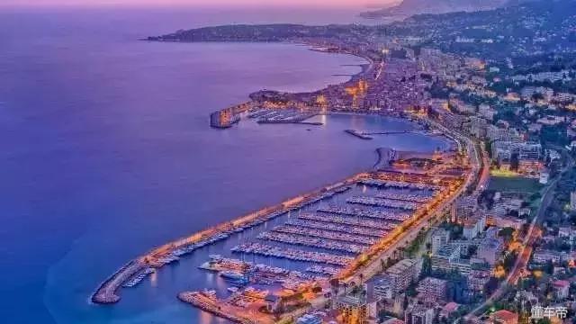 现在有国际驾照是真的还是假的,国际驾照到底是真是假