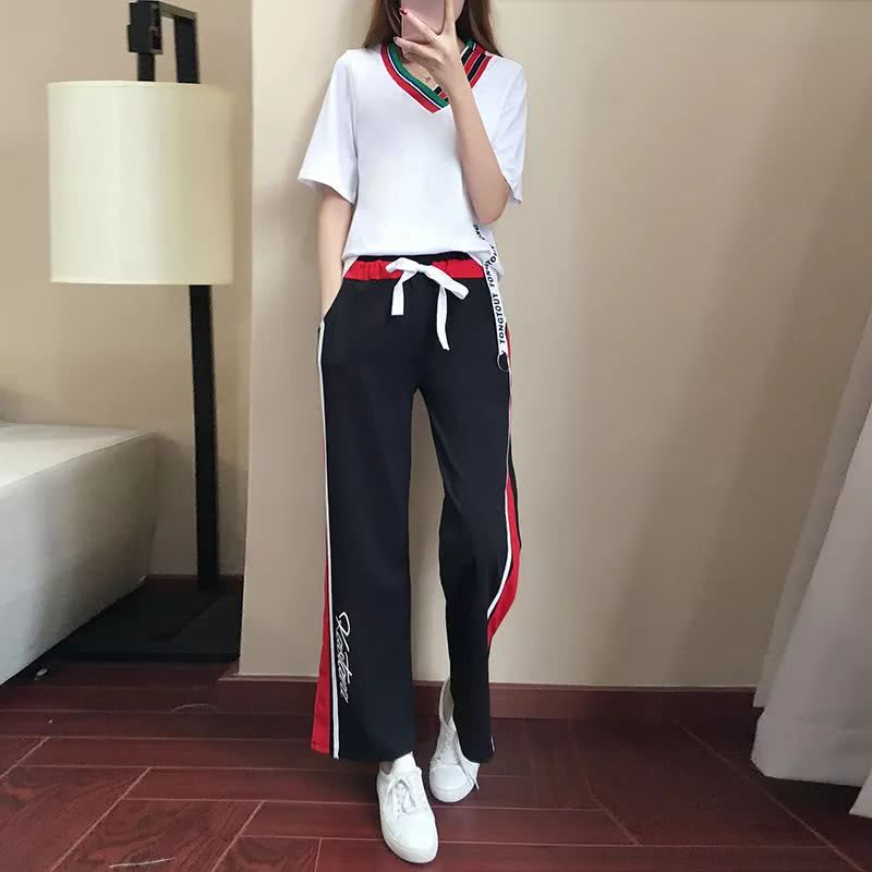 4月份可以穿春天裙子,适合旅游穿的秋冬女装