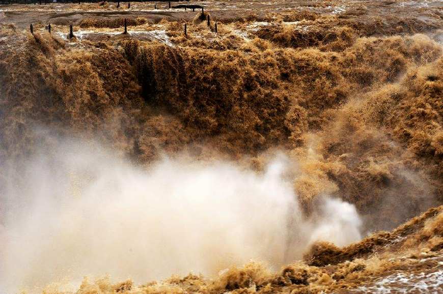 九曲黄河一壶收，看我中华母亲河的大气磅礴，点赞十里龙槽