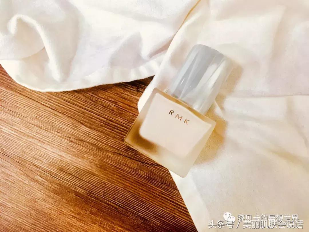 出油毛孔堵塞长闭口痘痘怎么调理,额头和鼻翼爱出油毛孔粗