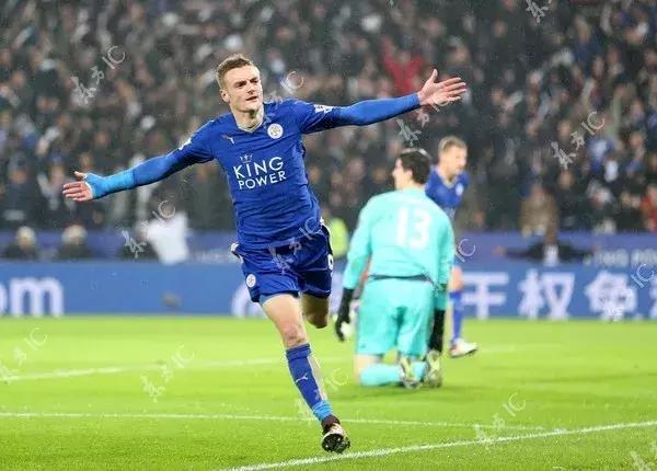 从业余球员踢到英超冠军！他的逆袭之路实在太可怕了