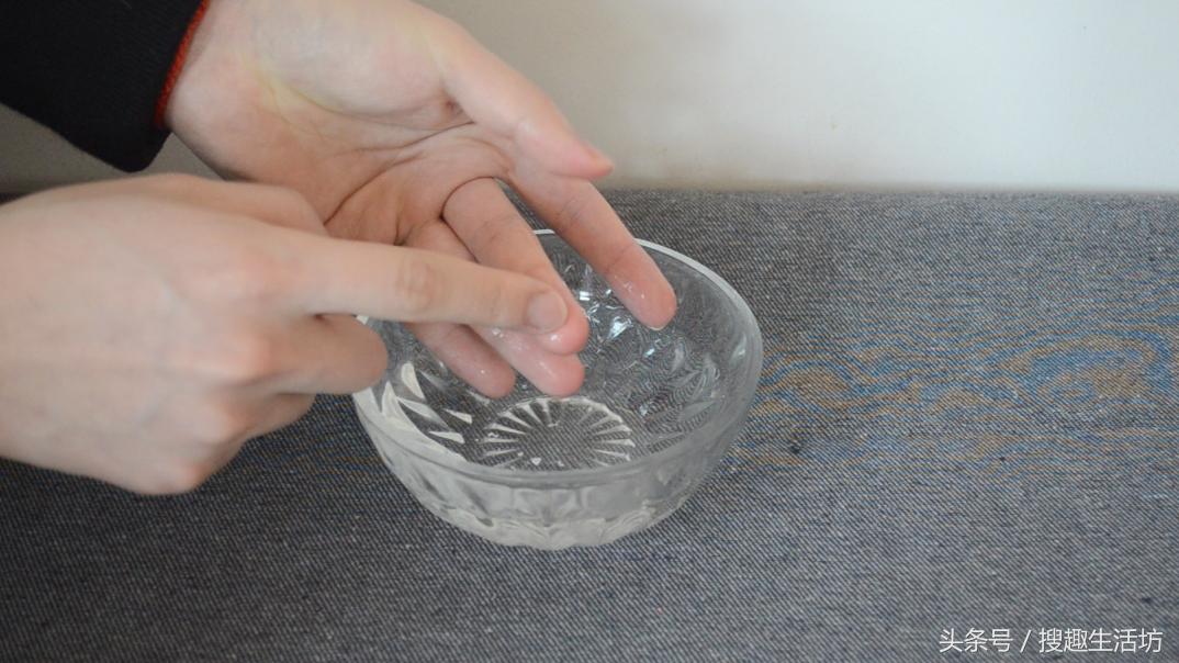 手指被扎了刺没拔出来会怎么样,手指被扎了刺进肉里不取出