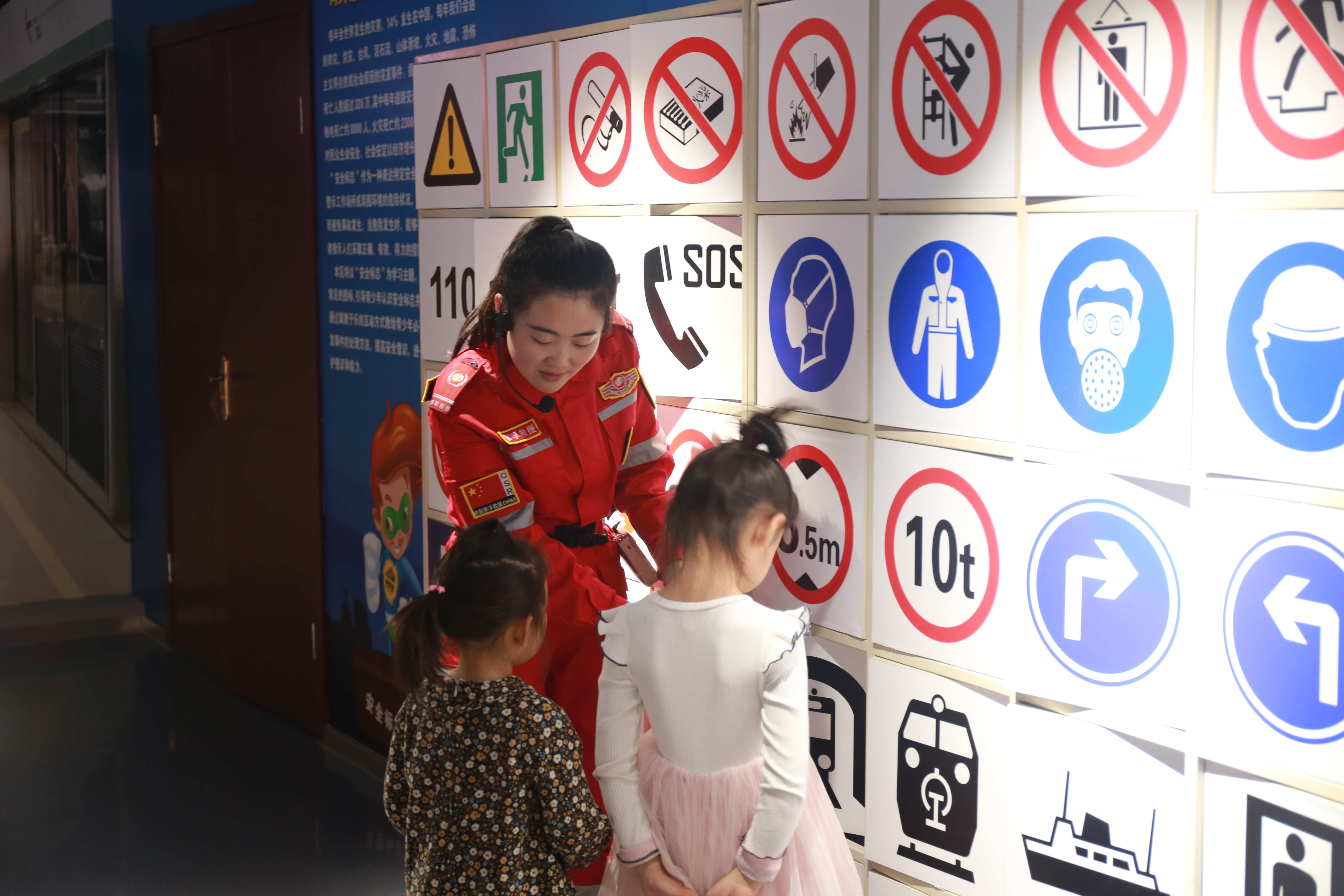 8.5级地震引起海啸视频,8级地震引发海啸