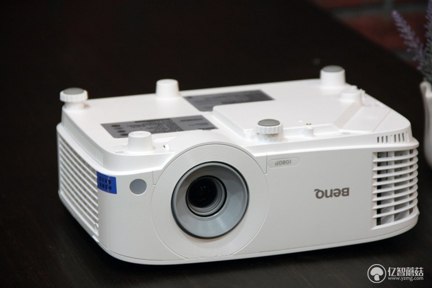 明基e500观影效果,明基e500投影仪测评