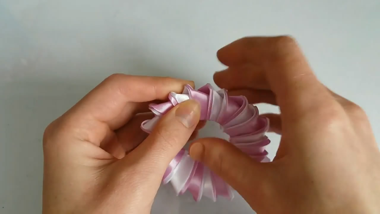 丝带发卡制作diy新年,手工丝带发卡制作教程蝴蝶结