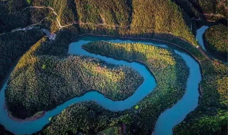 媲美九寨沟的碧湖潭，被誉为萍乡小三峡，是不可错过的世外仙境