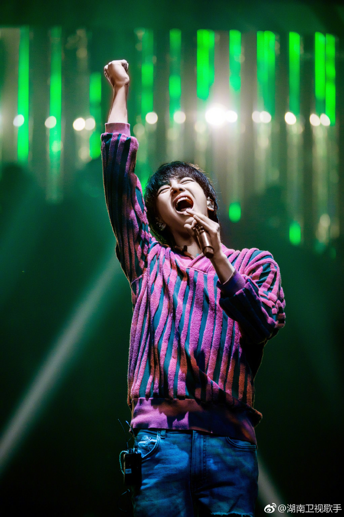 华晨宇是怎么评价自己的歌呢,专业人士评价华晨宇的歌