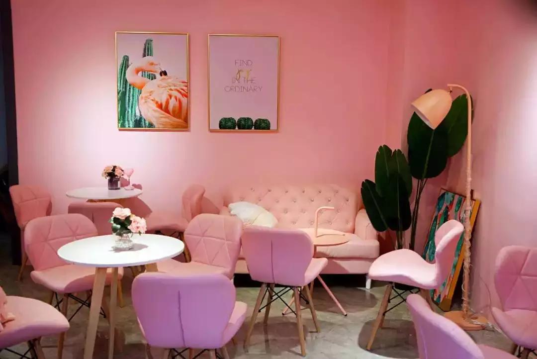 听说大理古城开了一家ins风粉红茶店,颜值逆天！