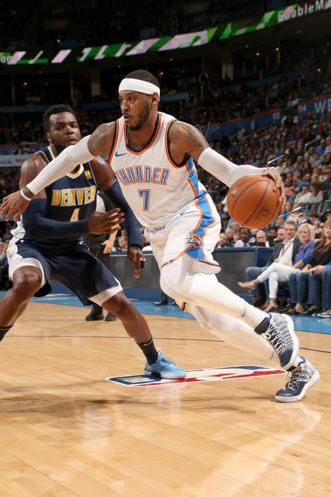 勒布朗最新战靴,勒布朗创造纪录