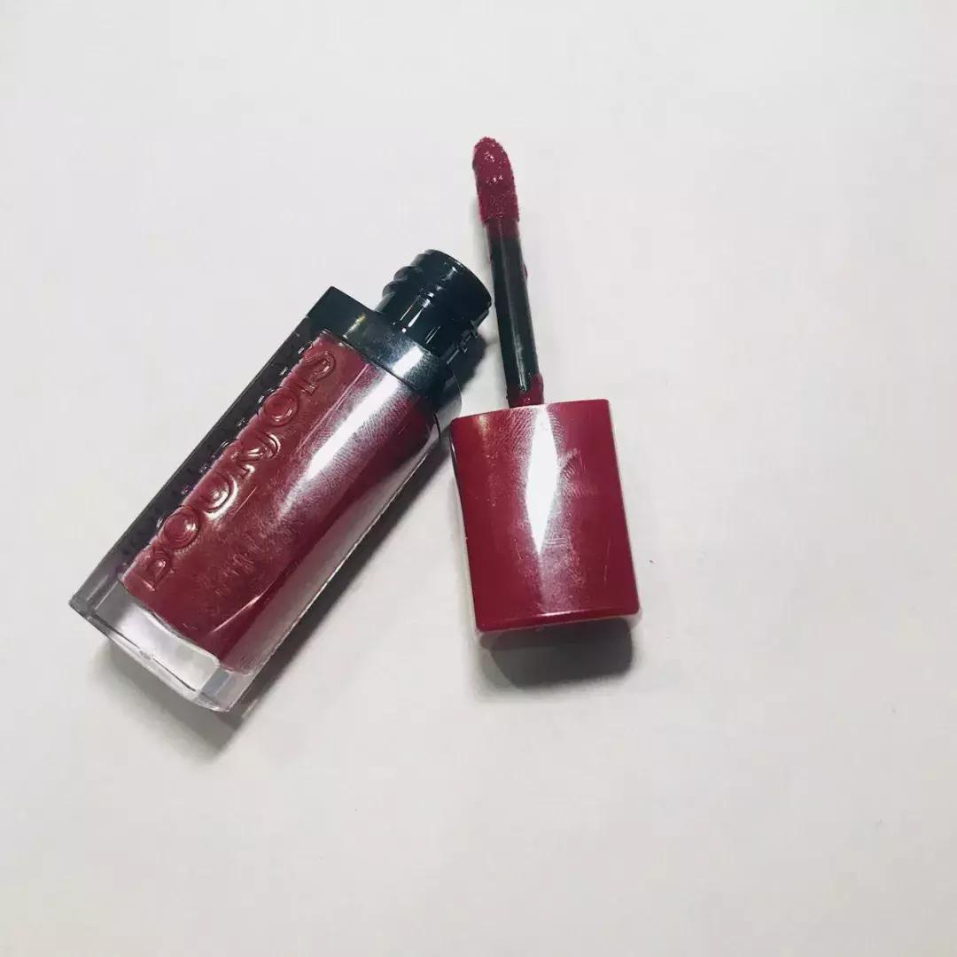 黄皮适合的奶杏色口红推荐,小蛮腰口红色号推荐黄皮