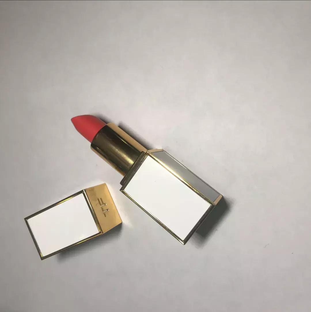 黄皮适合的奶杏色口红推荐,小蛮腰口红色号推荐黄皮