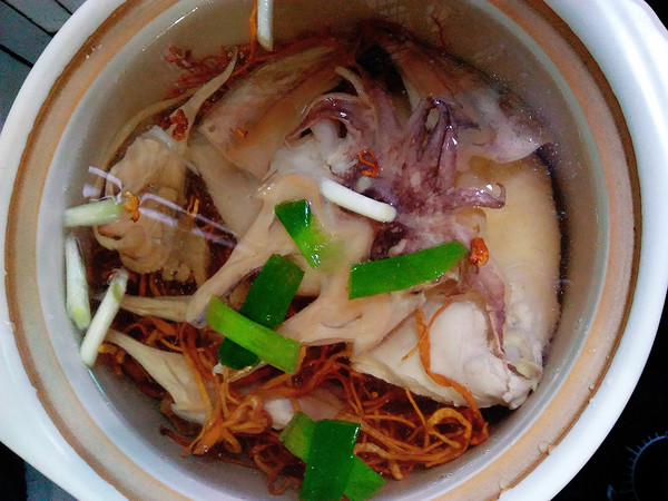 墨鱼银耳鸡汤的做法大全家常,墨鱼鸡肉鸡腿菇煲汤的做法大全