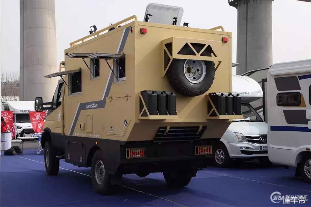 一辆保时捷大约值多少钱,一辆保时捷跑车多少钱