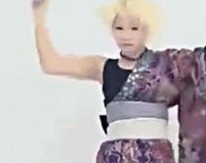 绝地求生跳新舞蹈,绝地求生最新的像鸡叫的舞蹈