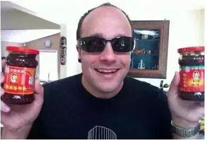 枇杷膏、老干妈、辣条走出国门,沸腾君准备投身国货代购了|沸话