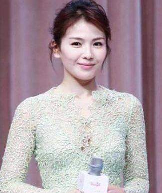 柳岩穿这几套礼服真的非常漂亮,女星露背装刘诗诗最美