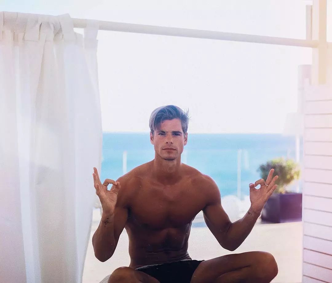 法国英俊帅气男模特写真,法国超帅男模图片