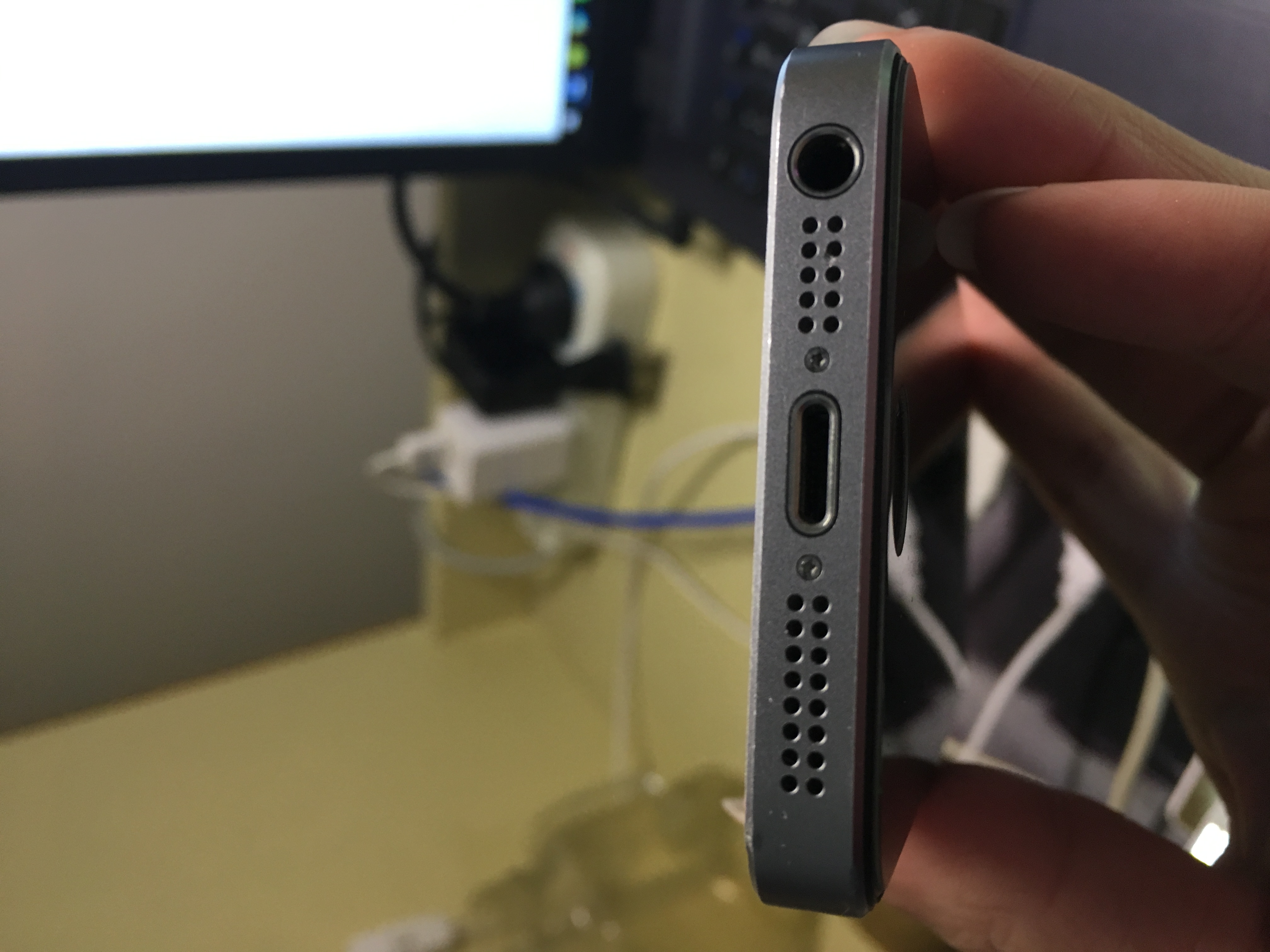 性能小钢炮899元iPhoneSE评测