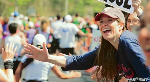 国际名校掐架，拿手的不只是学术，还有肢体……