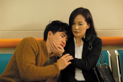 为啥年轻男人都喜欢老年女人,为啥18岁的男生喜欢成熟女人