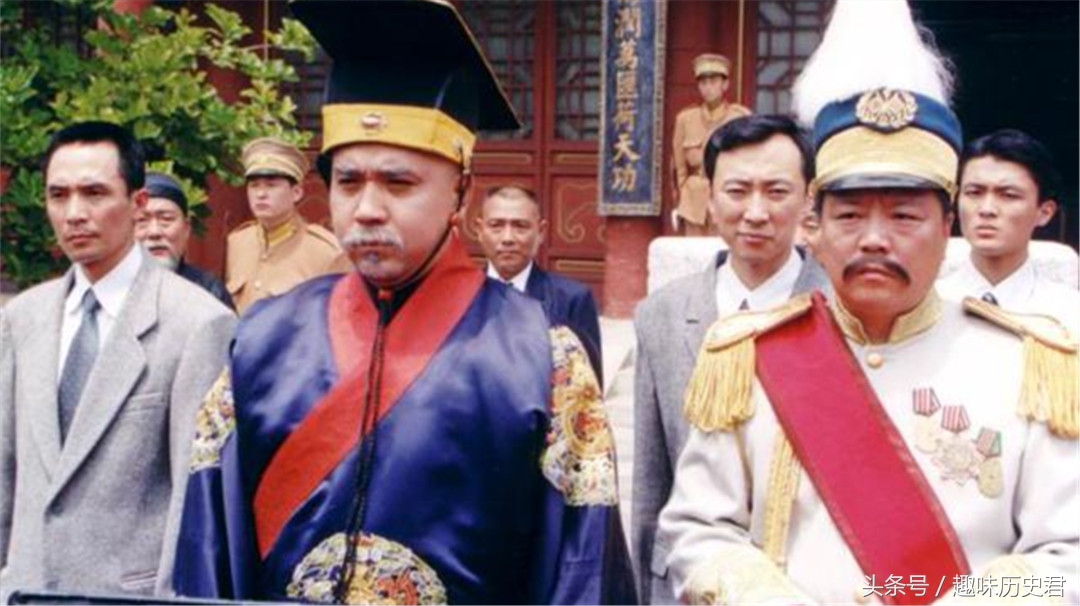 当上民国总统的袁世凯，为何会糊涂的想自立为帝