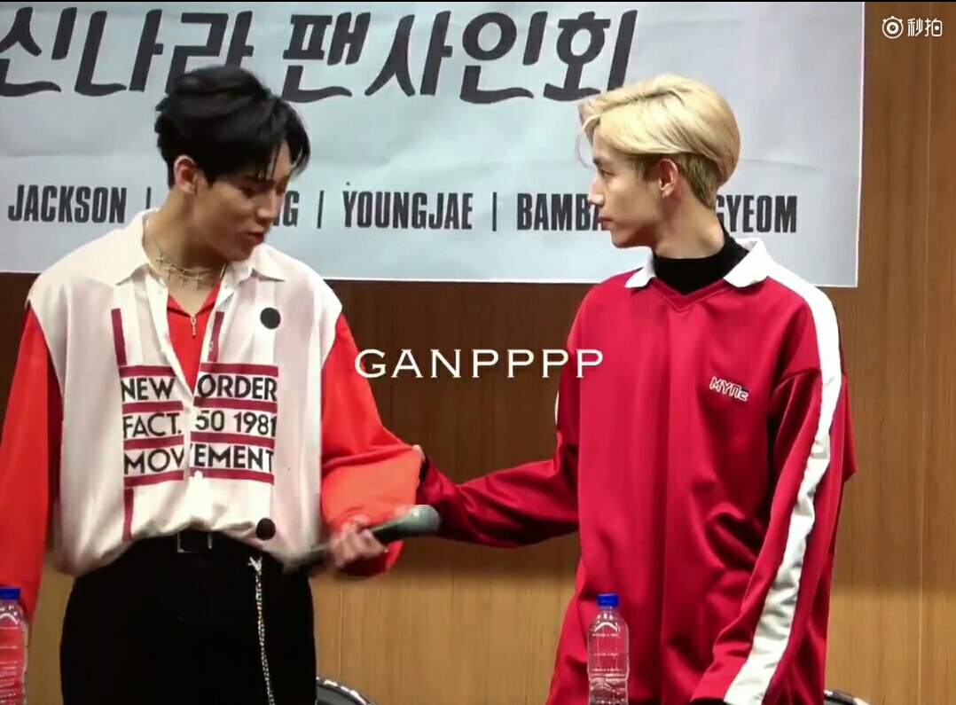 大型粉丝求黑活动，只为让他留在我们身边！