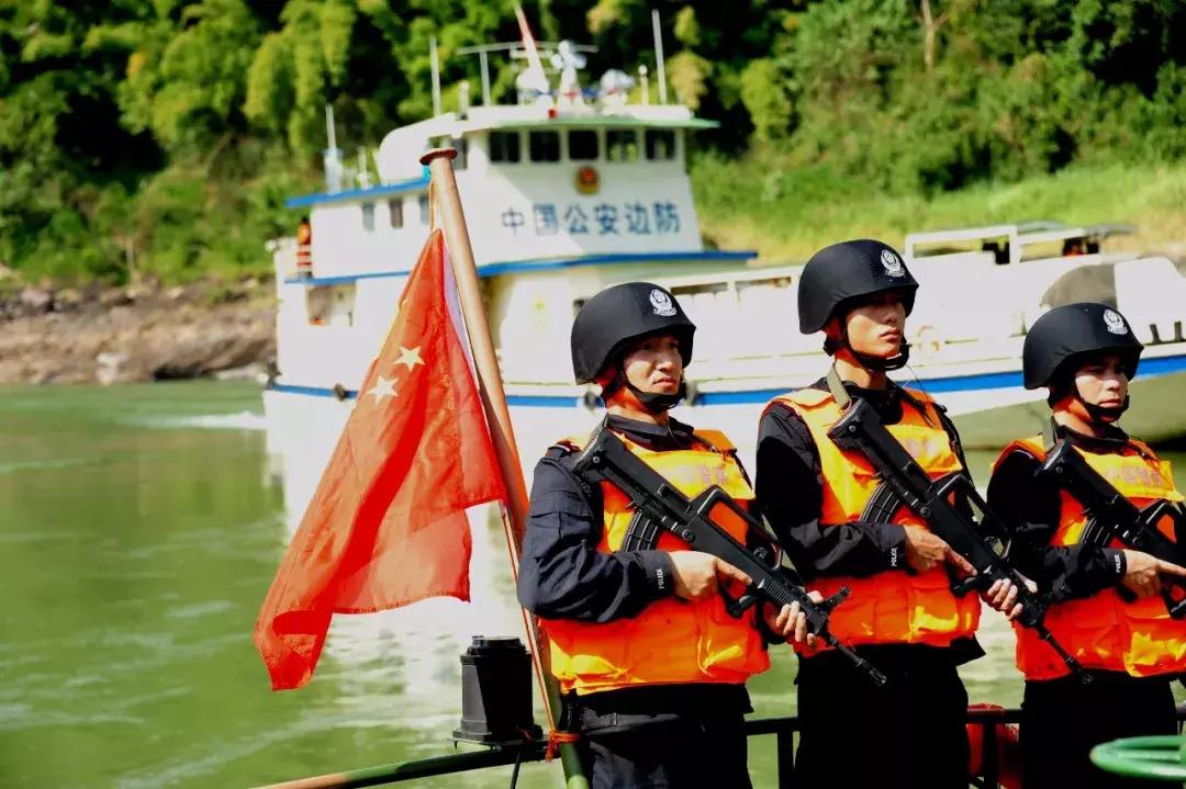 致敬公安英烈那些身影从未走远,致敬中国边防军人2020年的故事