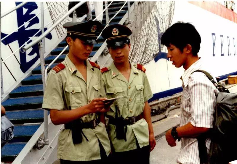 致敬公安英烈那些身影从未走远,致敬中国边防军人2020年的故事