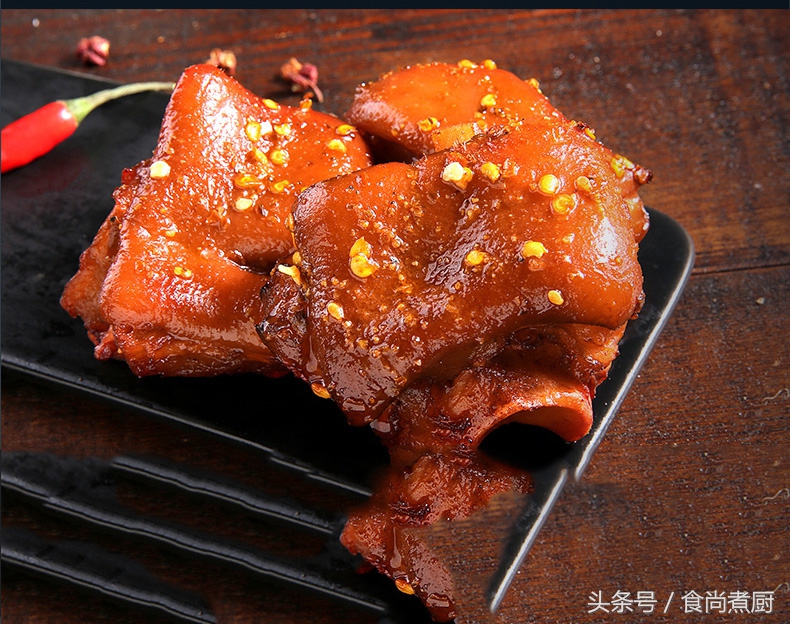 卤猪蹄怎么做才能又香又好吃,超好吃的卤猪蹄味美肉厚口感好