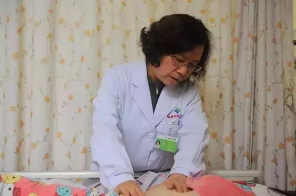 这位孕妇做个核磁共振检查为何要打麻醉？