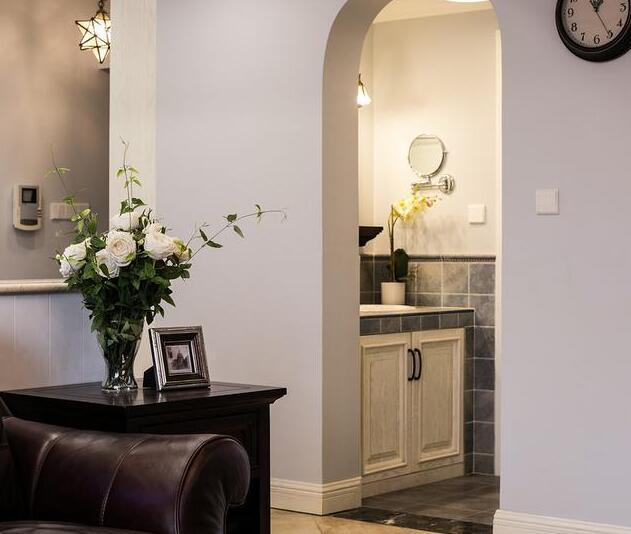 闺蜜老公送礼物给我老婆意味什么,闺蜜老公送给闺蜜的礼物