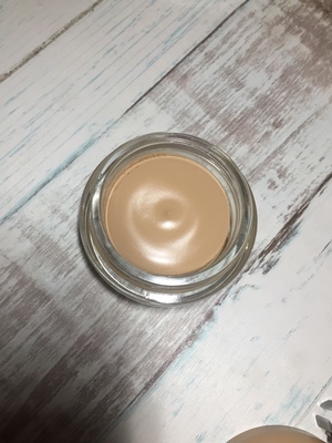 露华浓510和雅诗兰黛420,露华浓225和雅诗兰黛42颜色一样吗