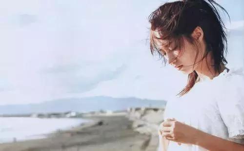 微信朋友圈晚安说说心情短语,自律励志晚安朋友圈说说