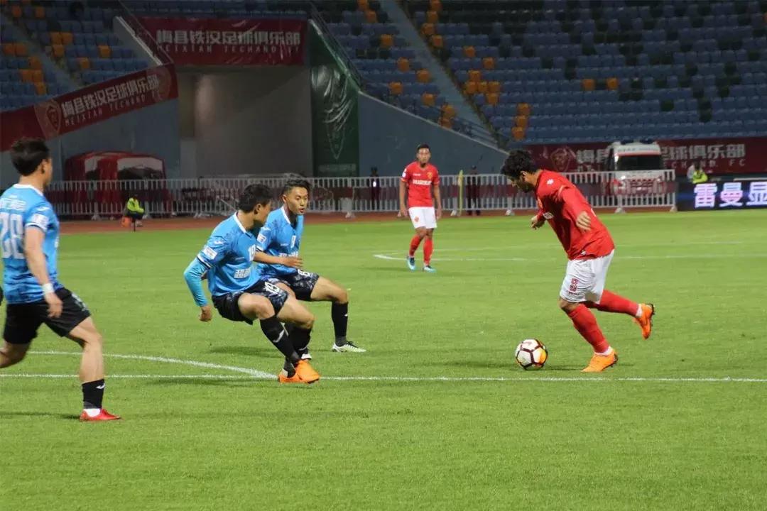 野牛阿洛伊西奥退役了吗,梅县铁汉阿洛伊西奥