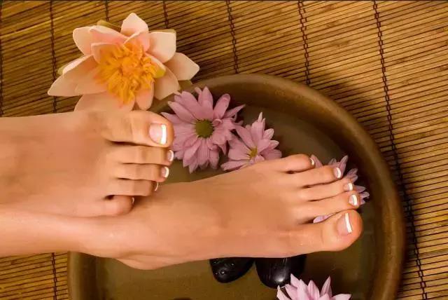 喝完中药需要注意些什么,中医喝完的药渣可以干什么