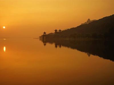 武汉外语外事职业学院什么样,武汉外语外事职业学院周围环境