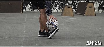 花式足球基础球感练习,脚面吸球