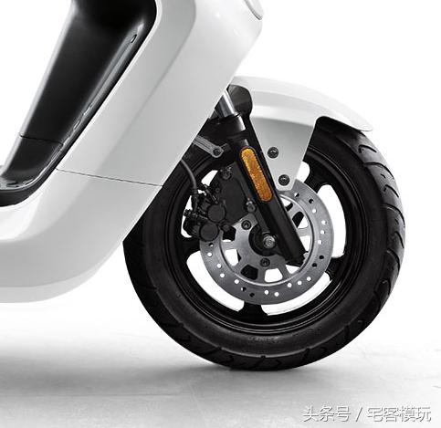 小牛电动车n1s动力版多少ah,76v100a小牛n1s尺寸