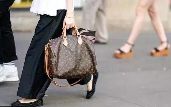 最流行的真皮包包,女式真皮包包正品品牌