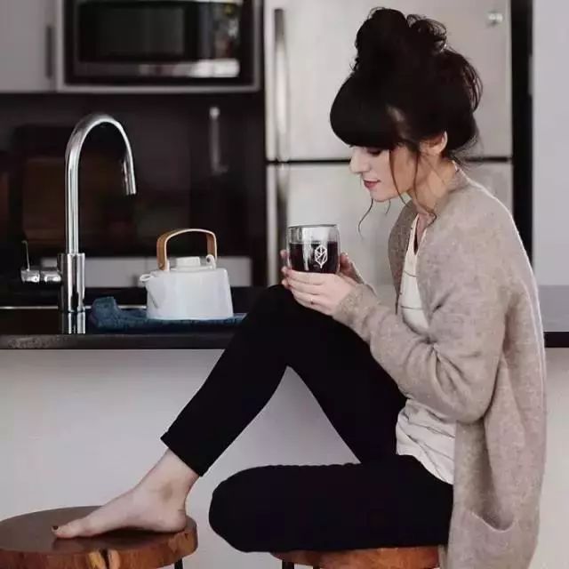 百搭针织衫这个季节很实穿,青春少女上衣针织衫春韩版