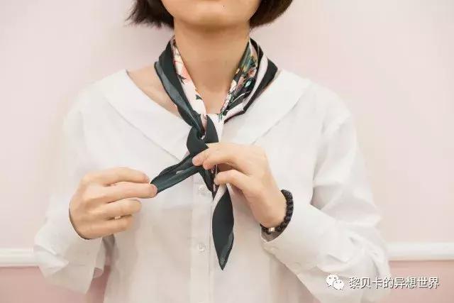 各种丝巾怎么戴,丝巾各种各样戴法
