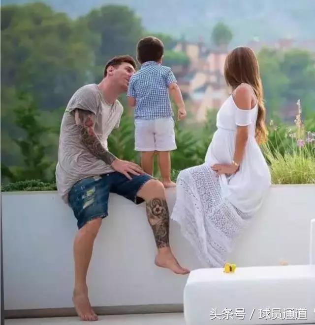 31岁篮球天才娶大10岁二婚妻子,球王娶了一个一米八的老婆